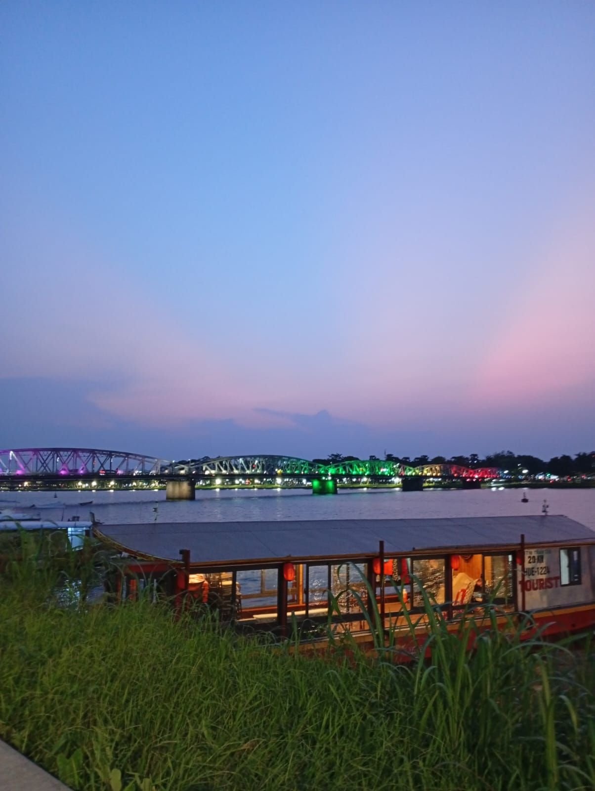 Bateau de croisière touristique, Vietnam, photo gratuite