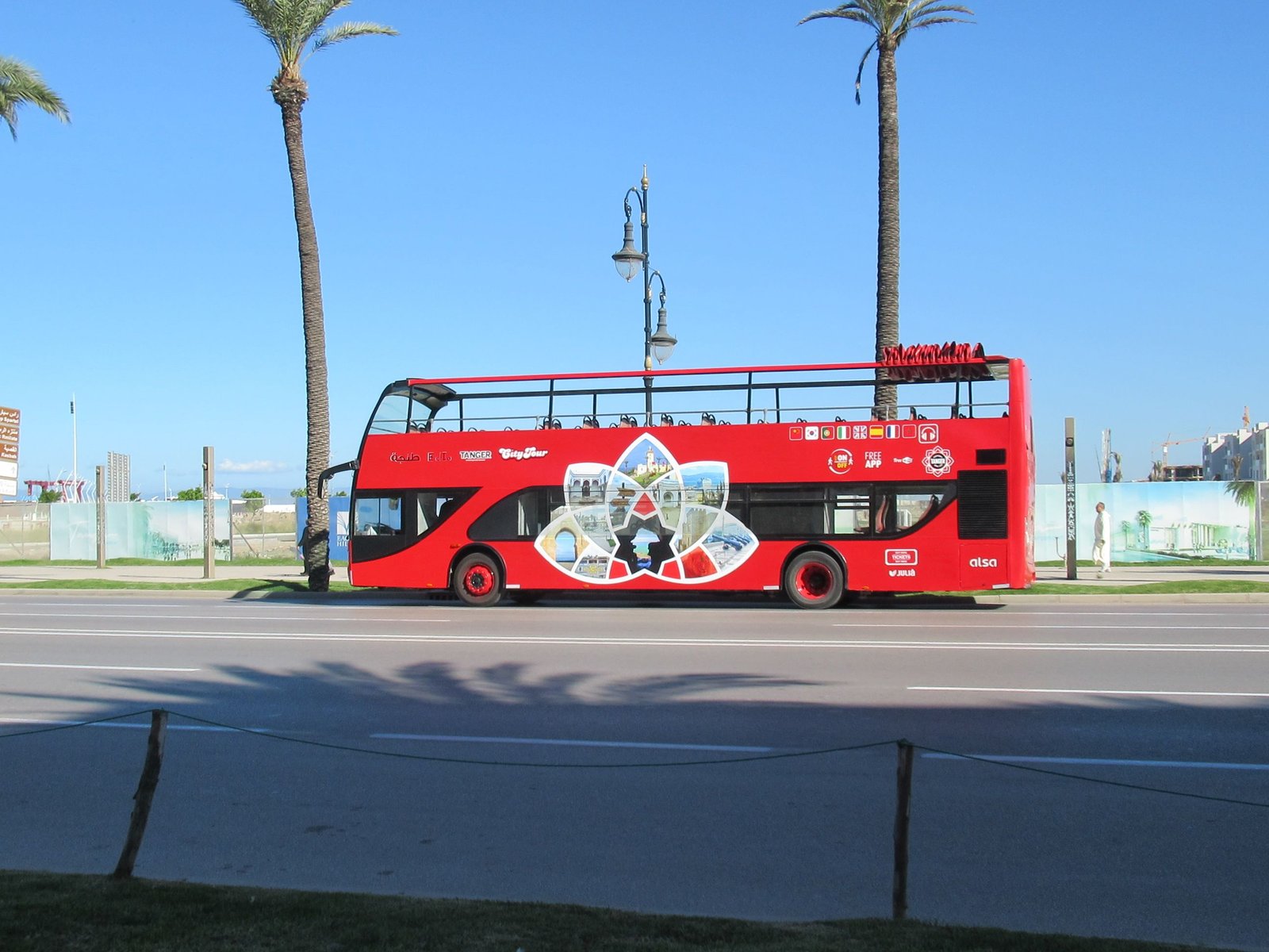 Bus touristique City Tour de Tanger Maroc