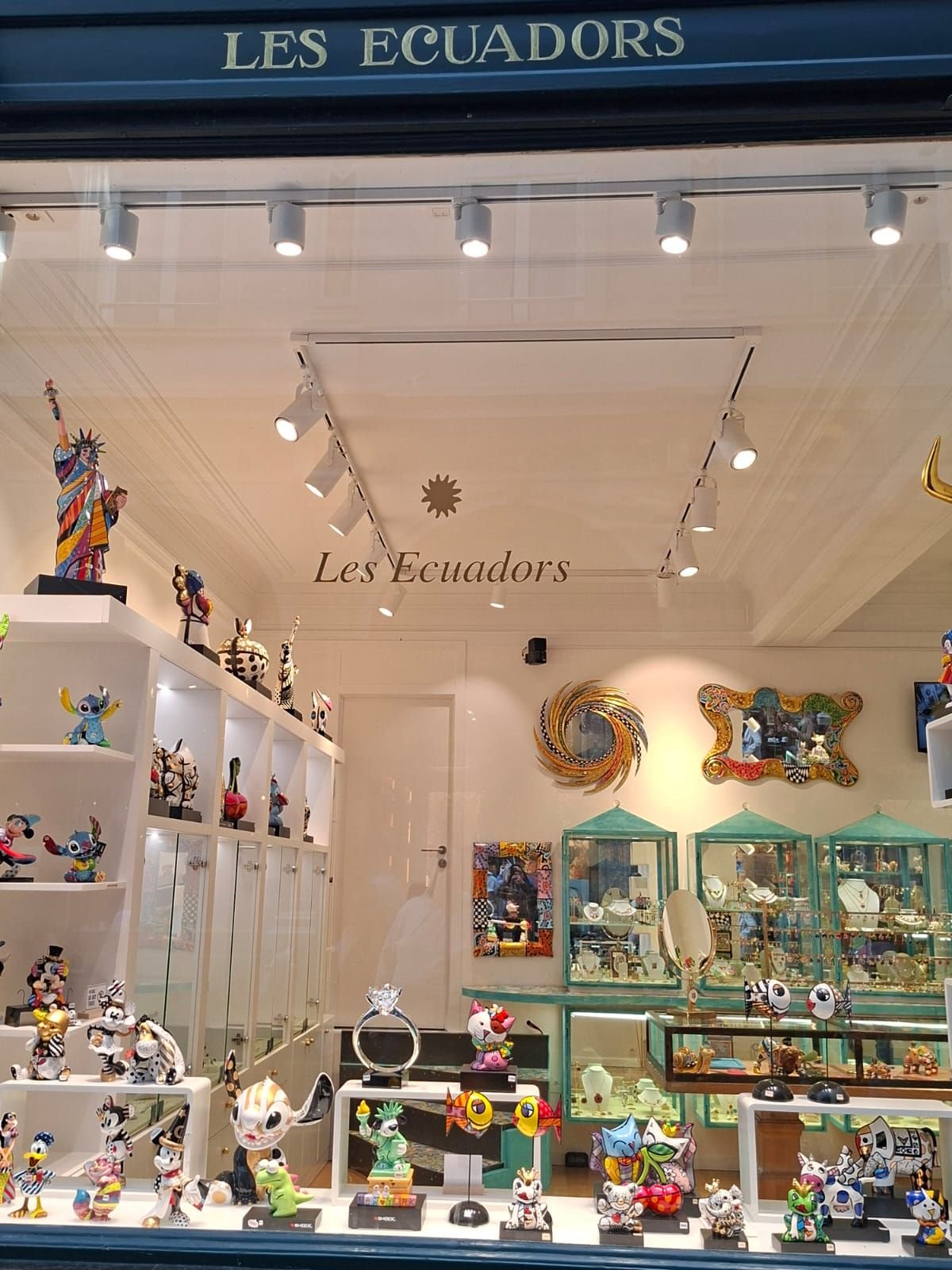 Boutique de créations artistiques, les Ecuadors, photo gratuite
