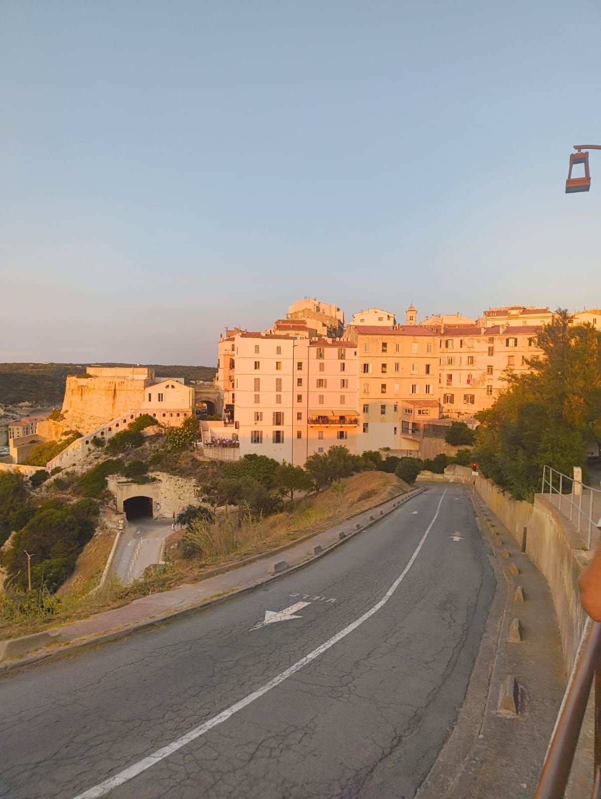 Bonifacio, une ville située à l'extrémité sud de la Corse, en France, photo gratuite