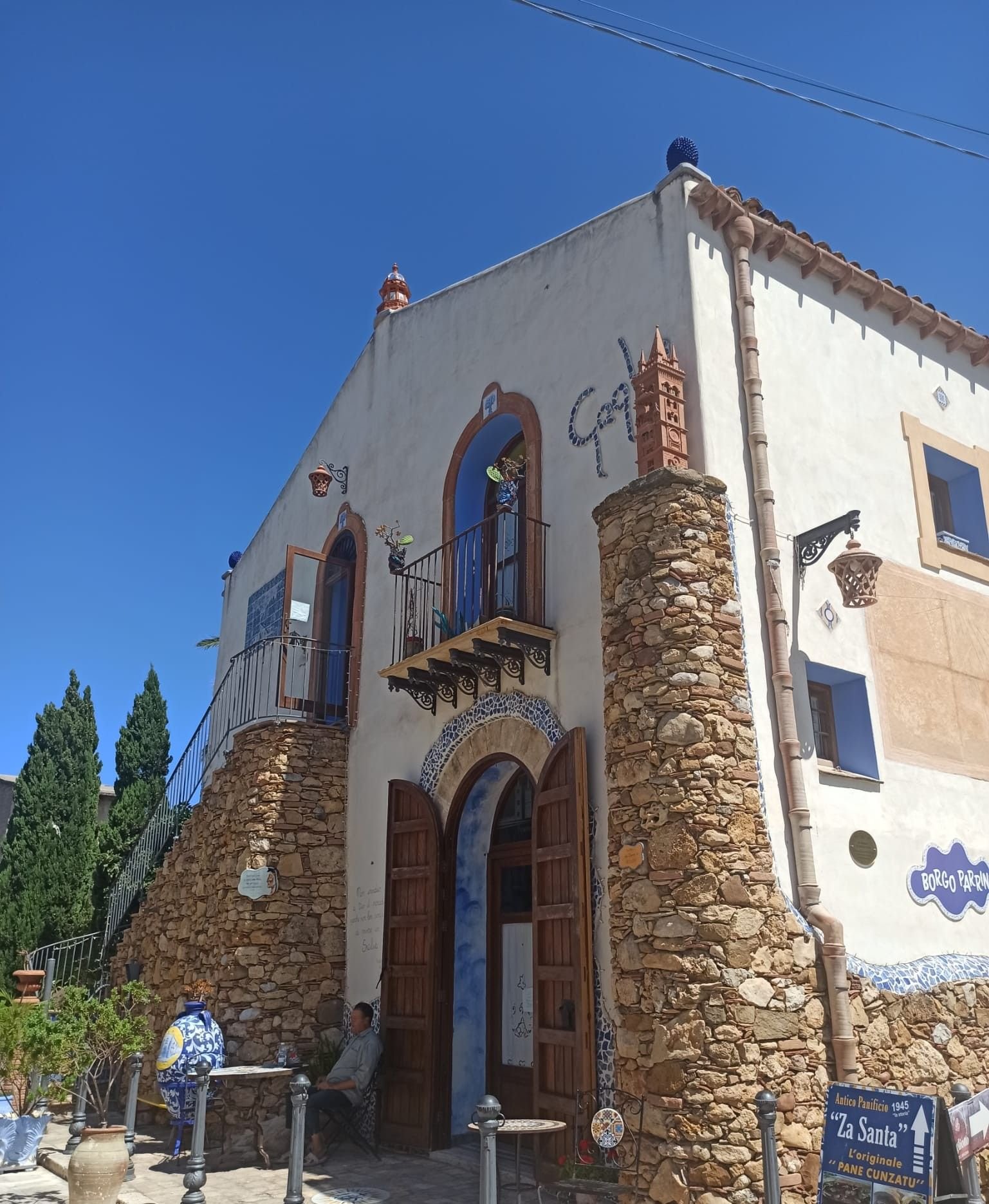 Une maison Borgo Parrini en Sicile photo gratuite