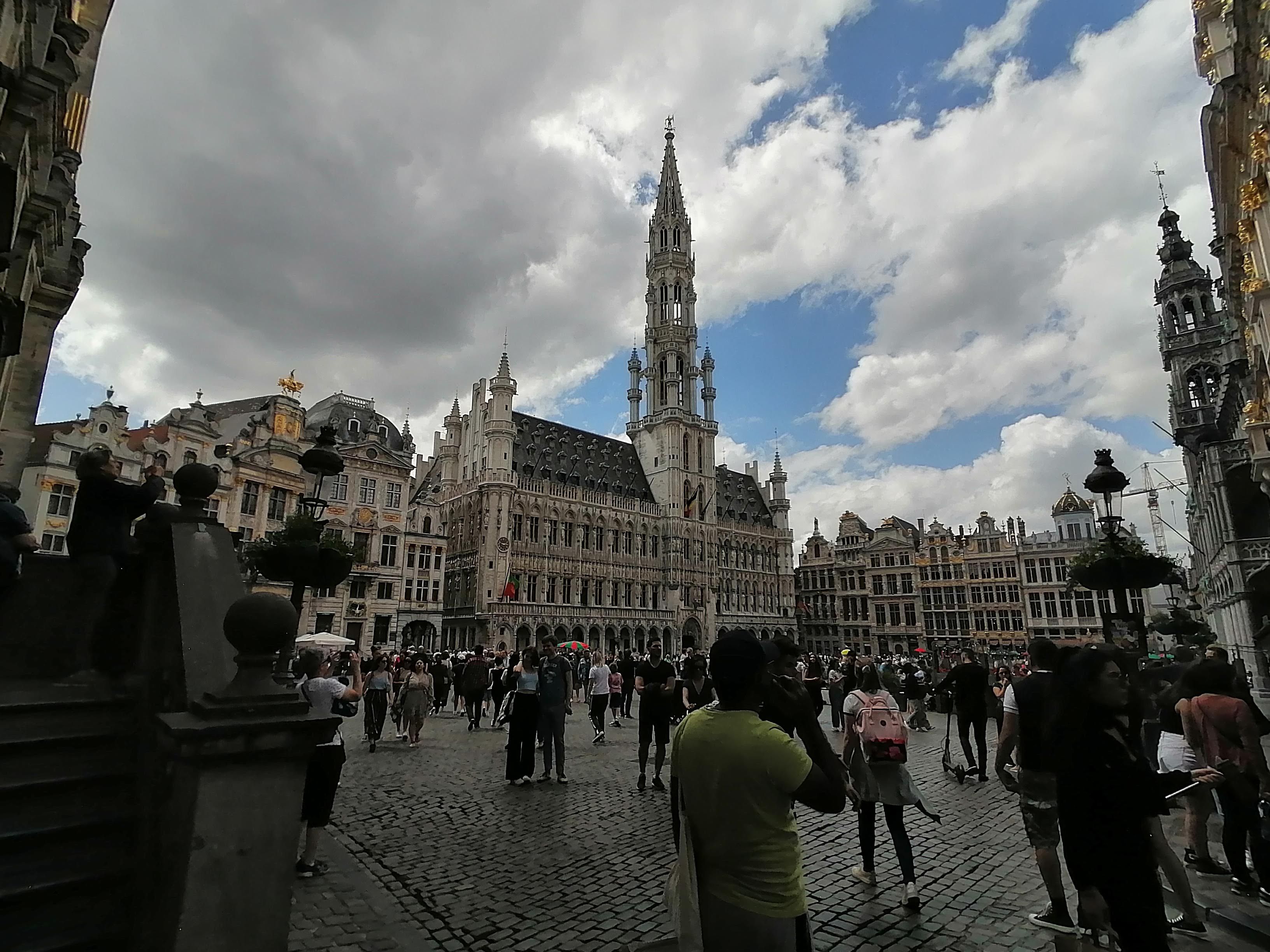 vue sur l'Hôtel de Ville de Bruxelles en Belgique