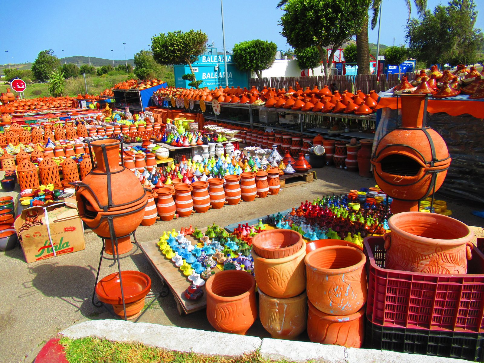 Tajine poterie marocaine - Tajine aus marokkanischer Keramik