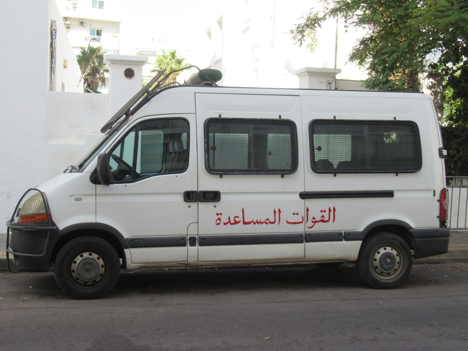 Un véhicule de police, photo gratuite