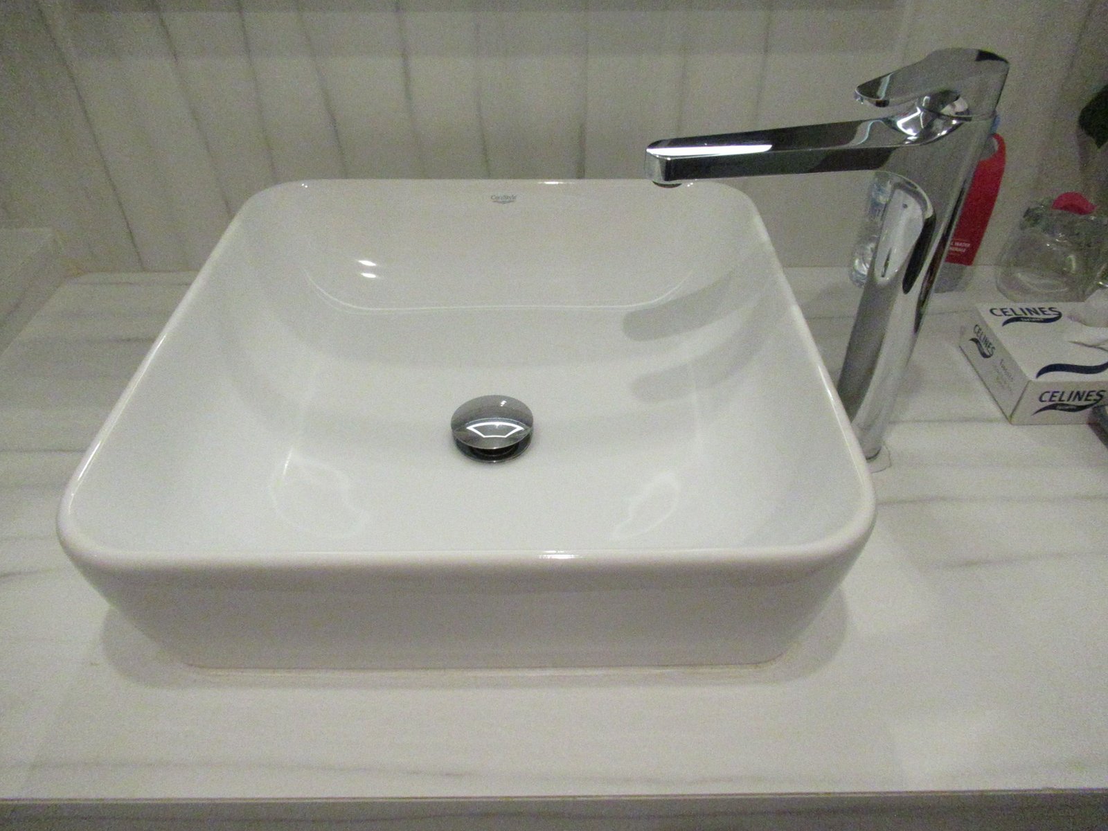 Vasque, lavabo carré