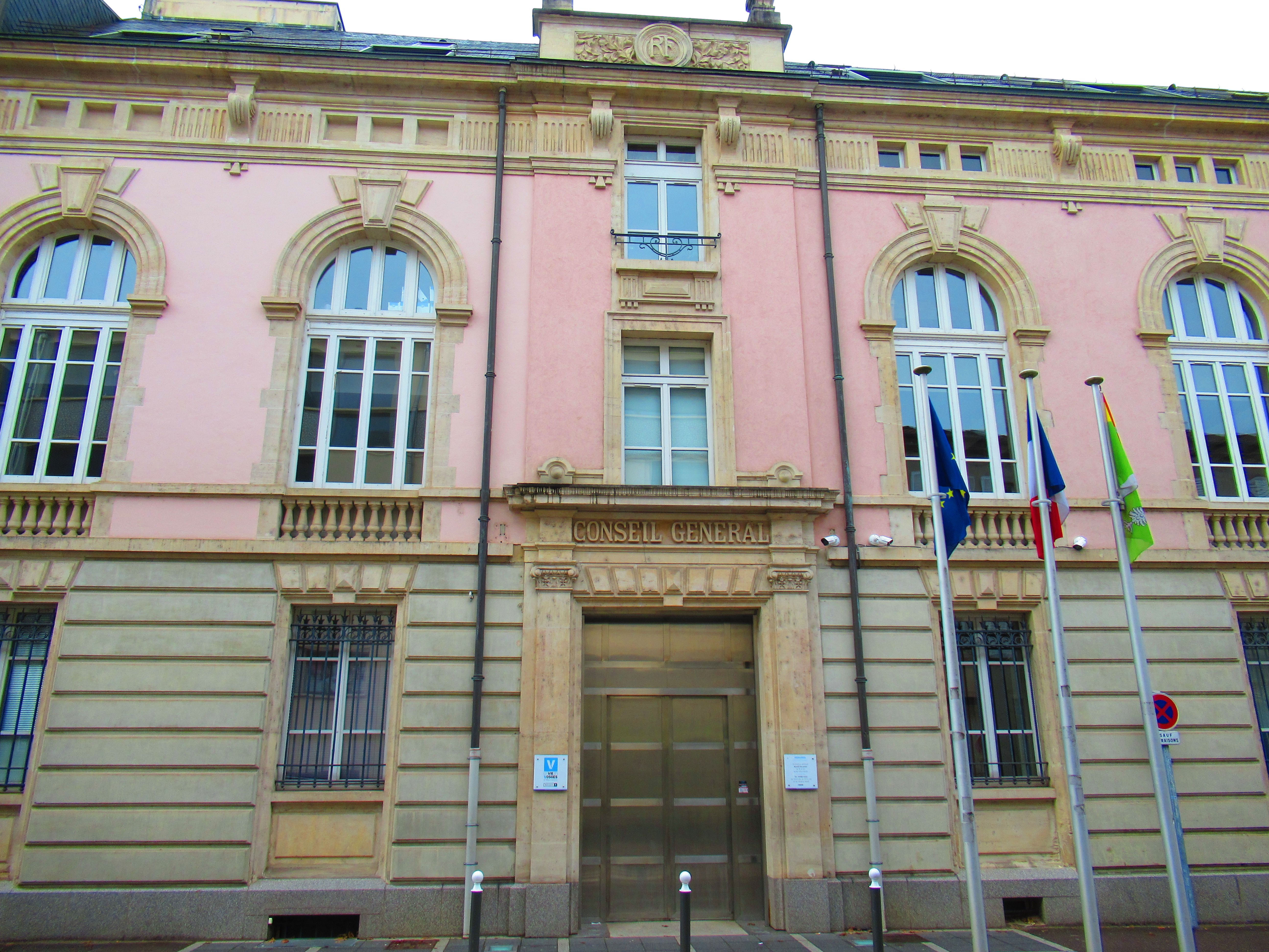 Conseil général ou départemental des Vosges à Epinal photo gratuite - General- oder Departementsrat der Vogesen in Epinal, kostenloses Foto