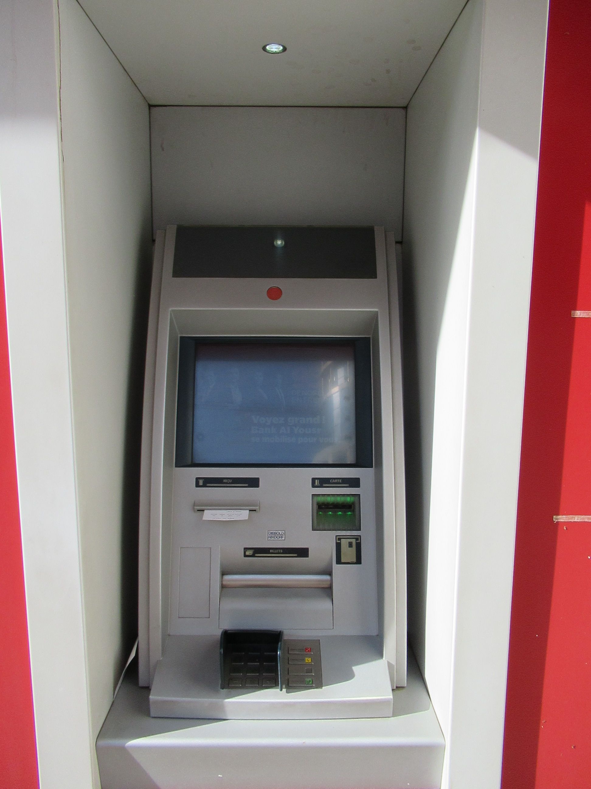 Distributeur automatique d'argent