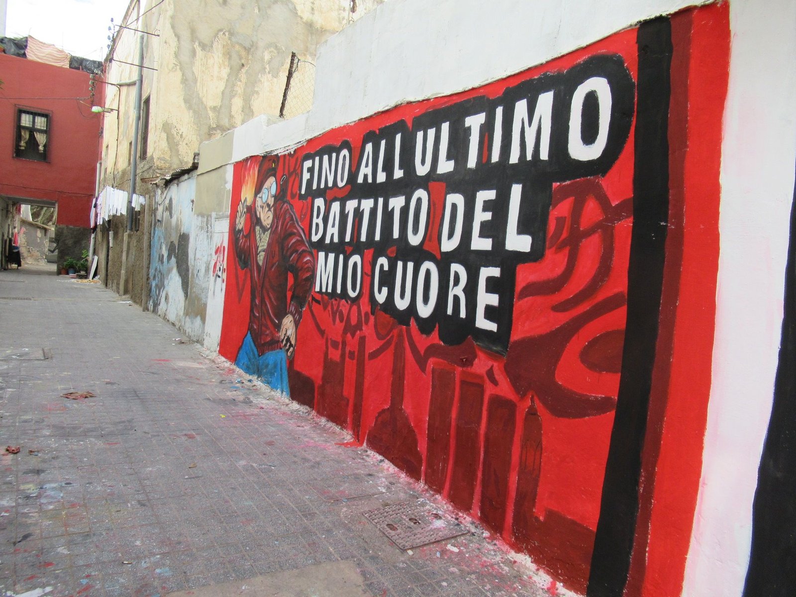 Graffiti sur une façade photo gratuite