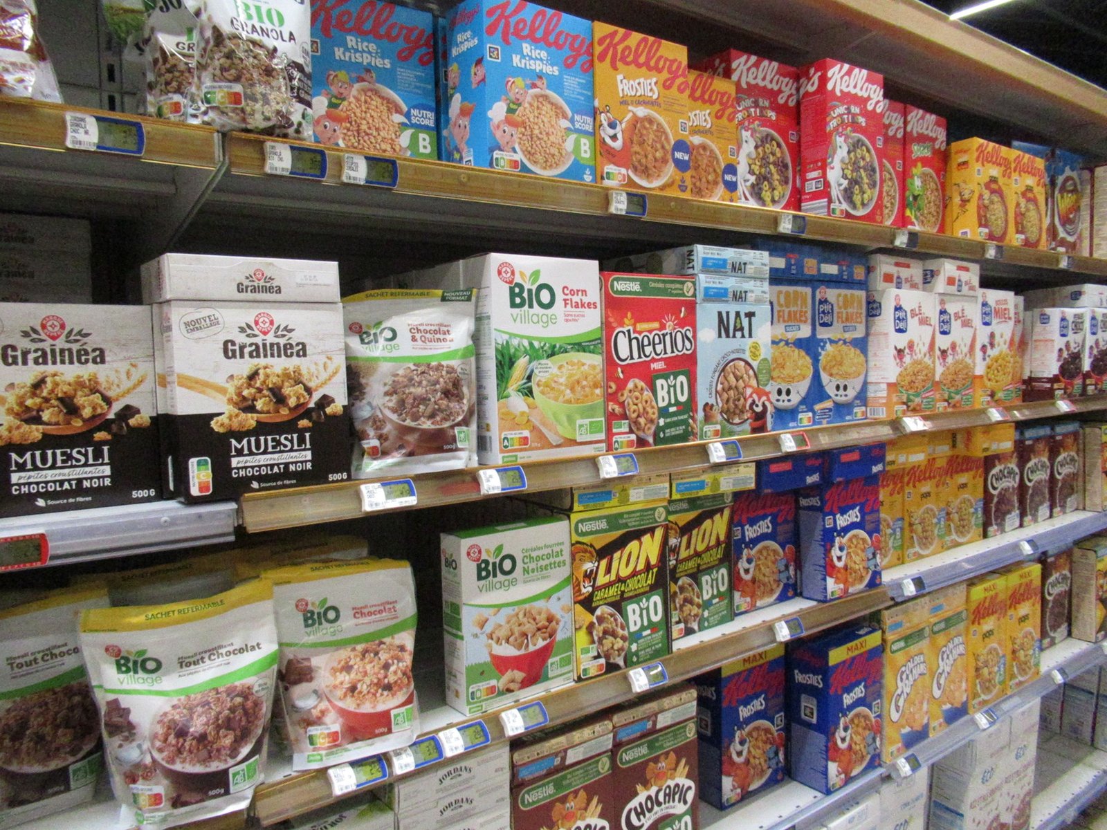 Rayon céréales dans un supermarché