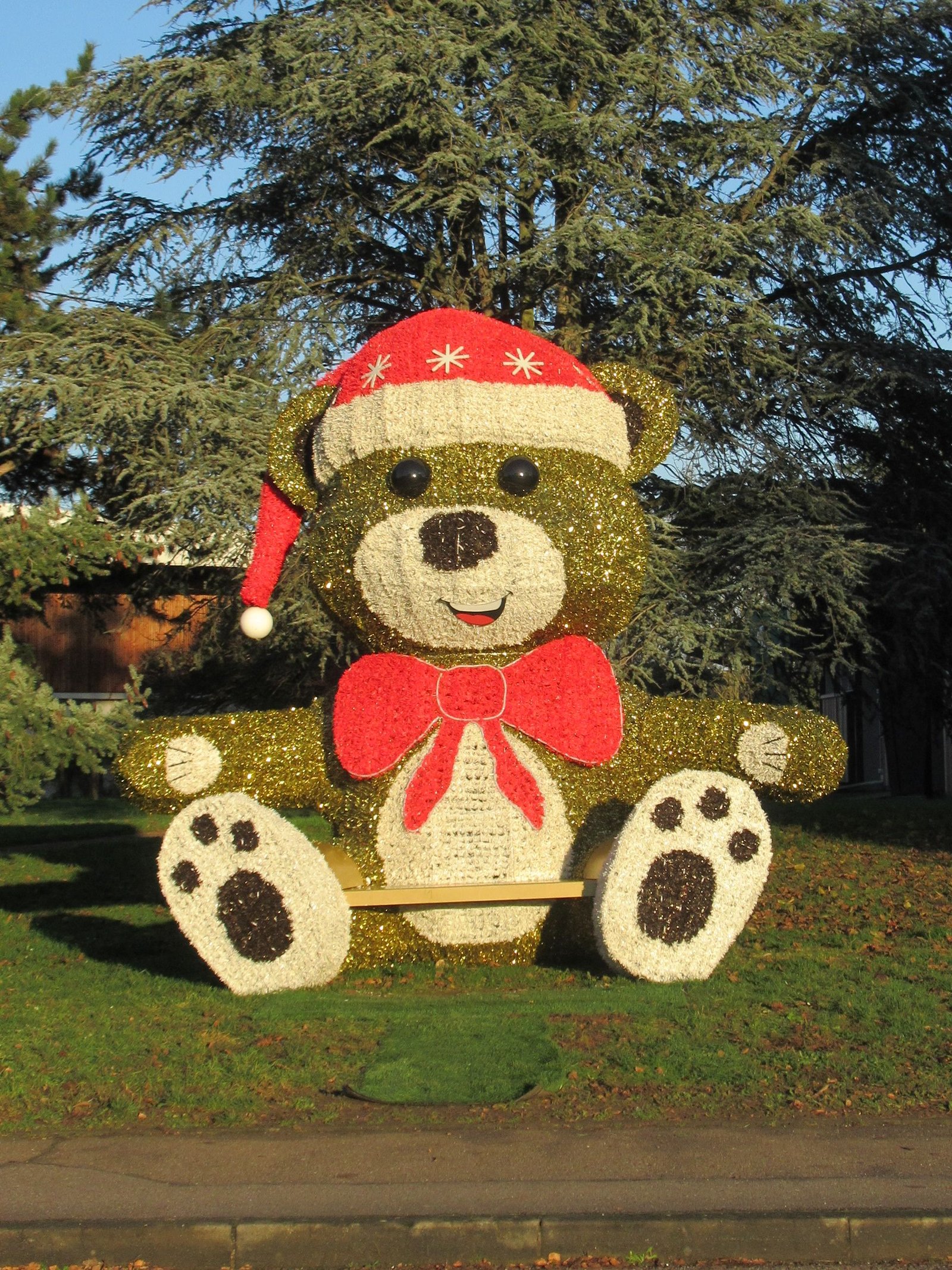 Nounours de Noël géant