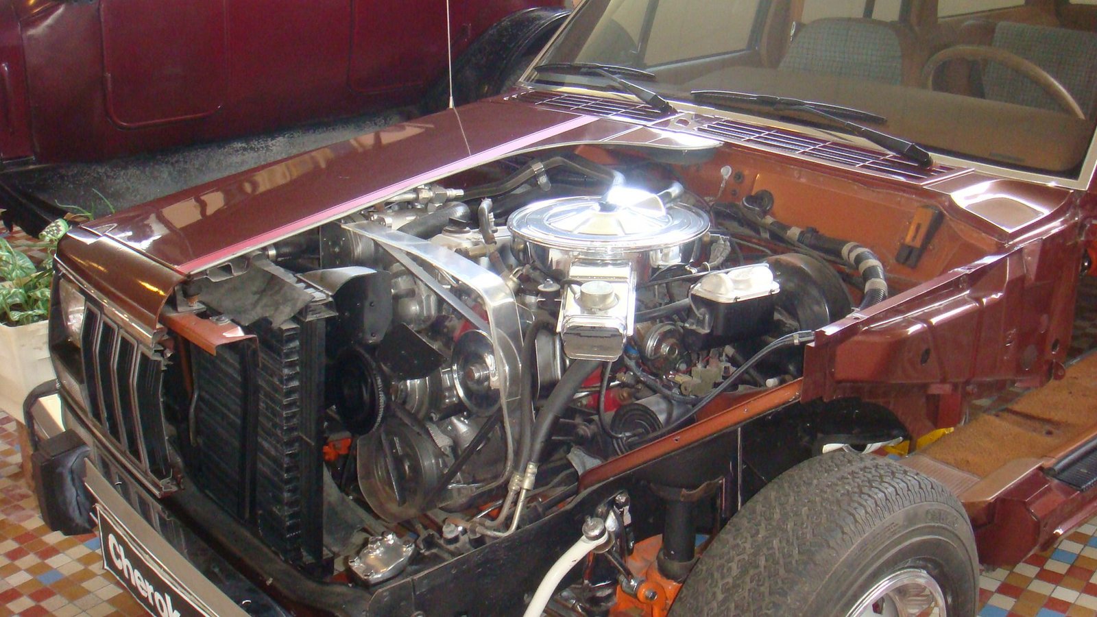 Le moteur du jeep Cherokee Photo gratuite