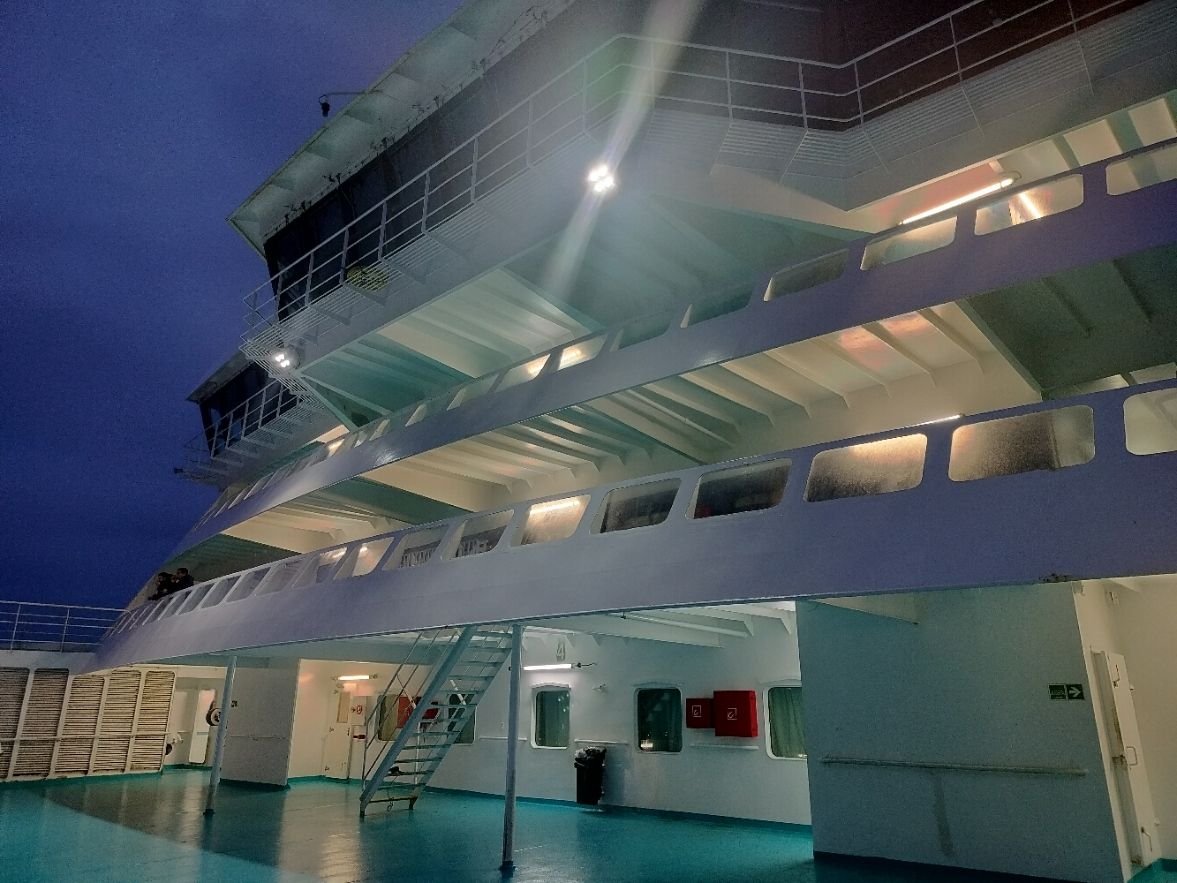 Le hall du bateau de croisière photo gratuite