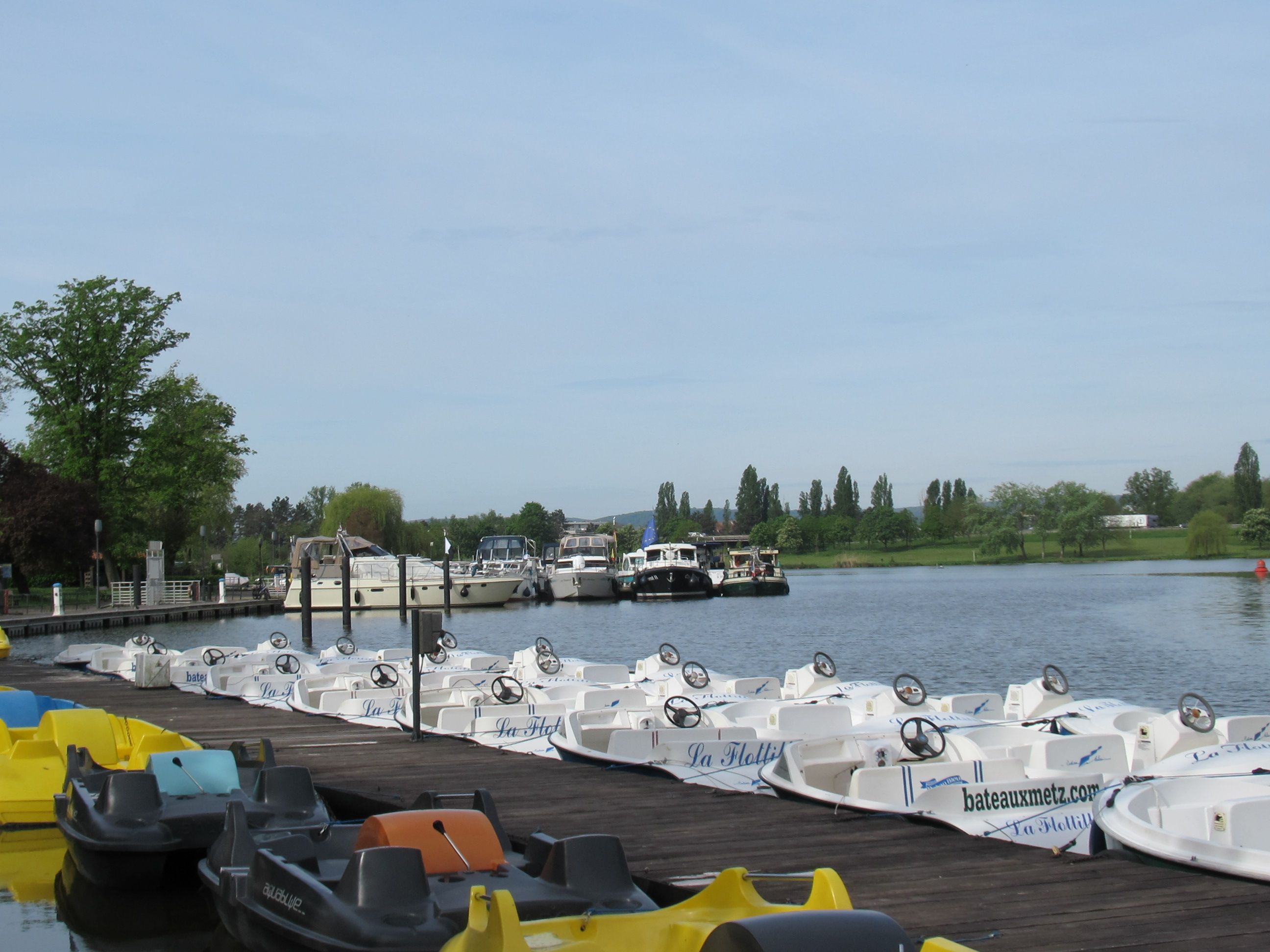 Bateaux électrique et pédalos de promenade