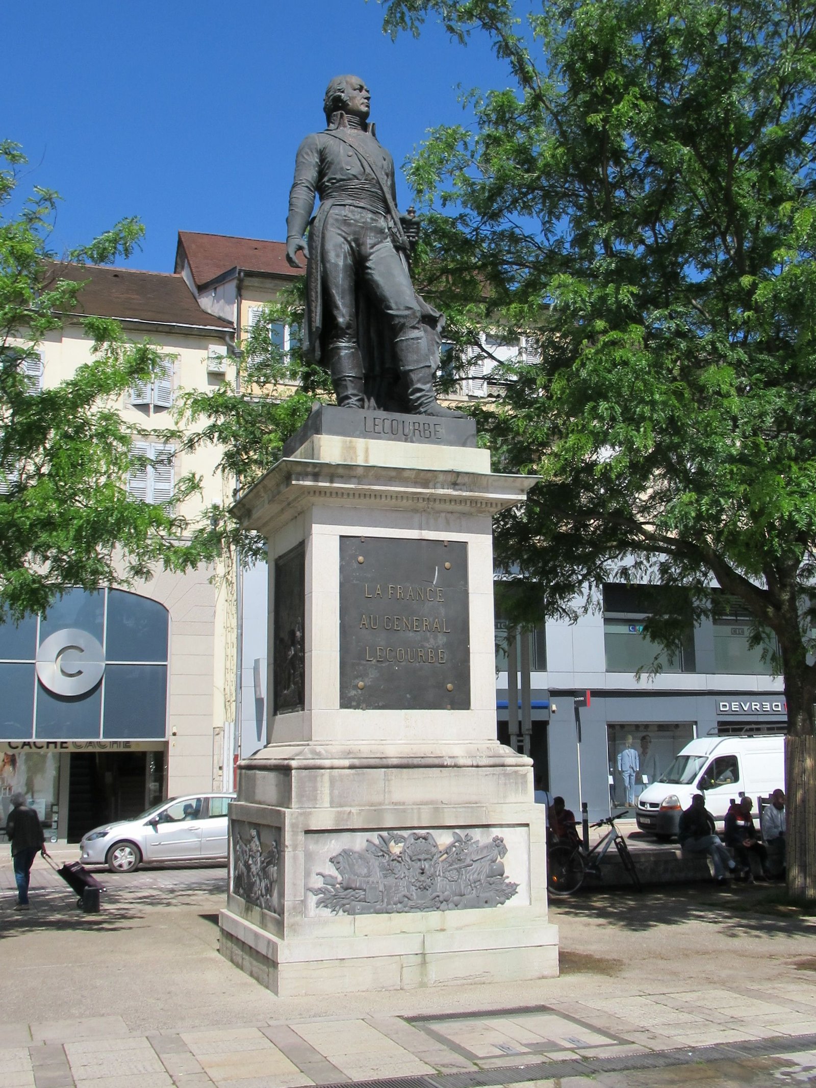 Monument du Général Lecourbe en France