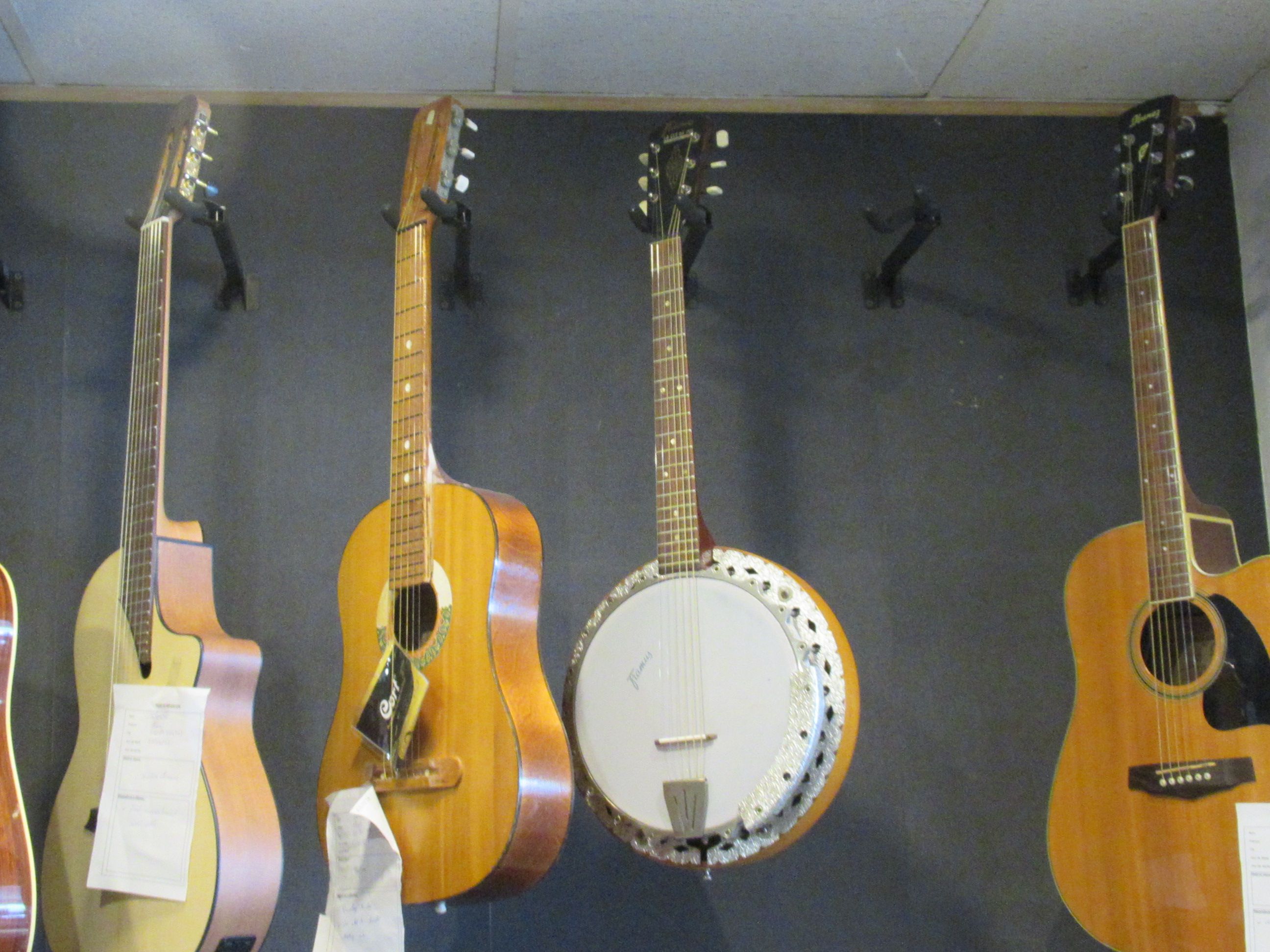Guitare sèche