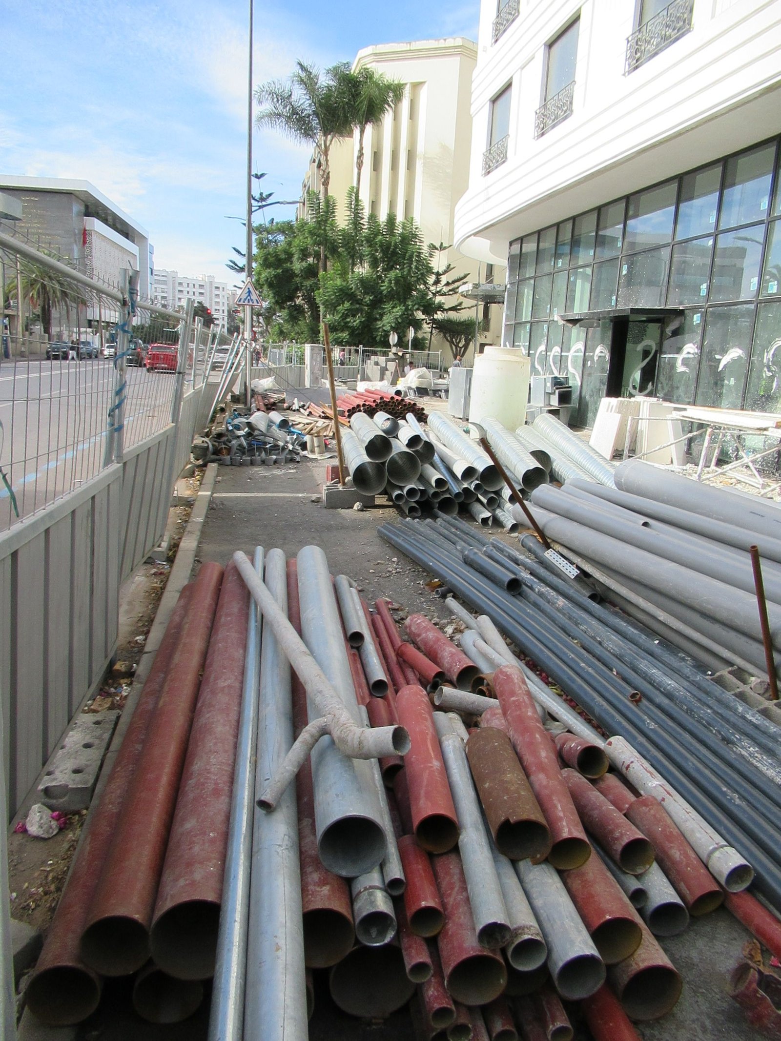 Lot de tuyaux pour canalisation génie civil et maçonnerie