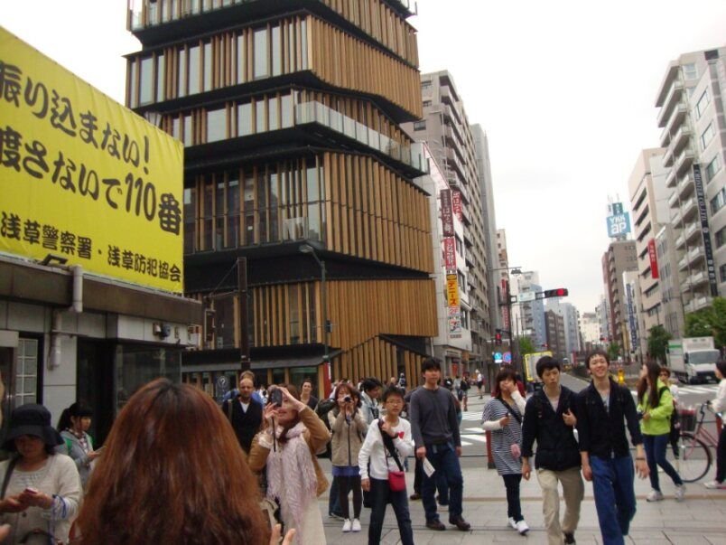 Tokyo près du bâtiment Asakusa photo gratuite