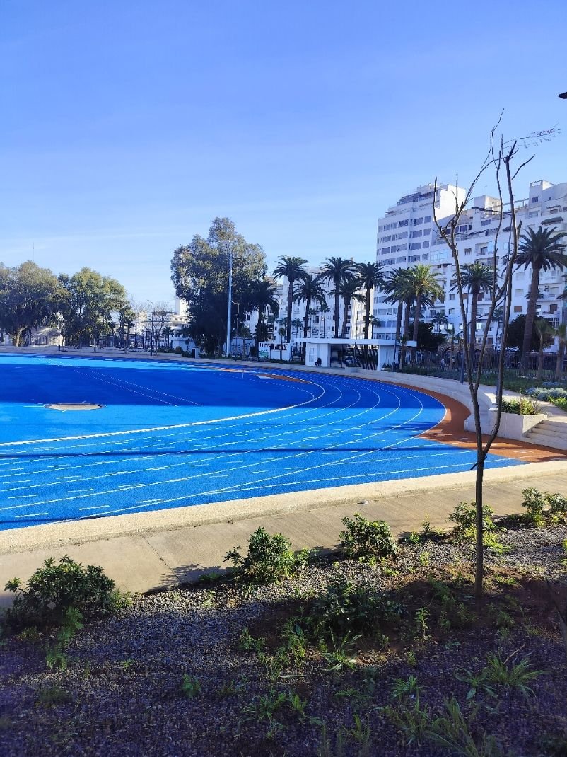 Piste de course du stade la casablancaise au Maroc photo gratuite