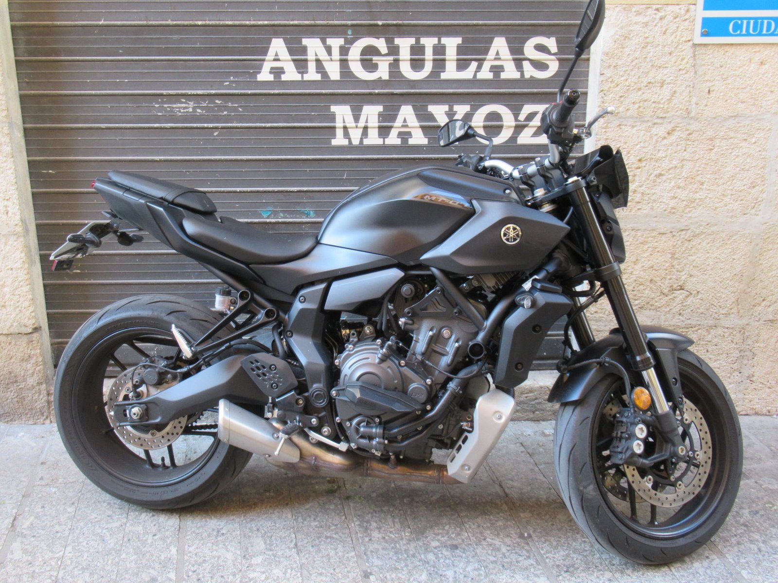 Une moto Yamaha, photo gratuite