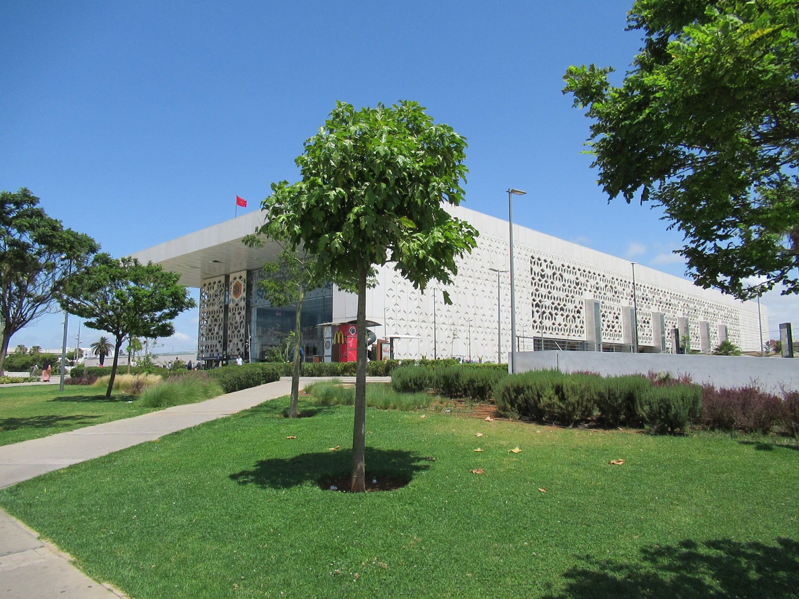 Façade arrière de la gare de Rabat-Agdal au Maroc photo gratuite