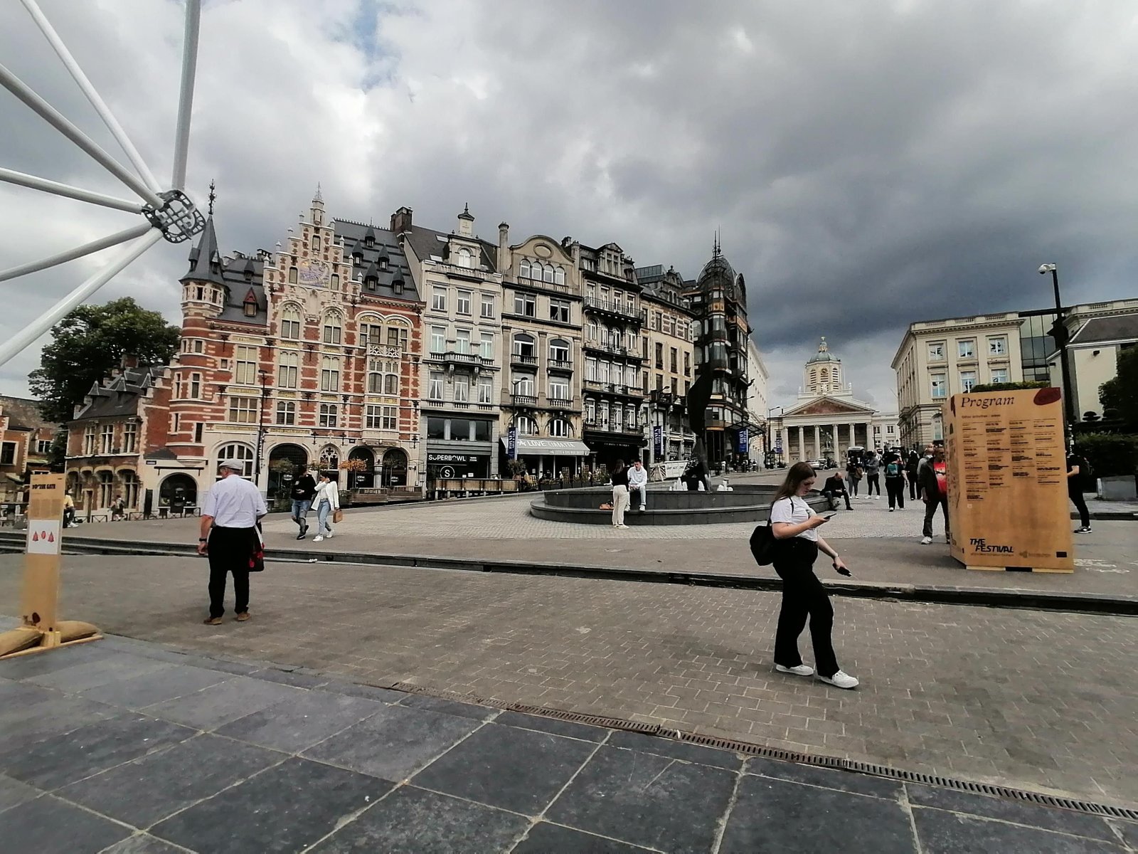 Vue sur l'édifice du Palais Royal de Bruxelles en Belgique