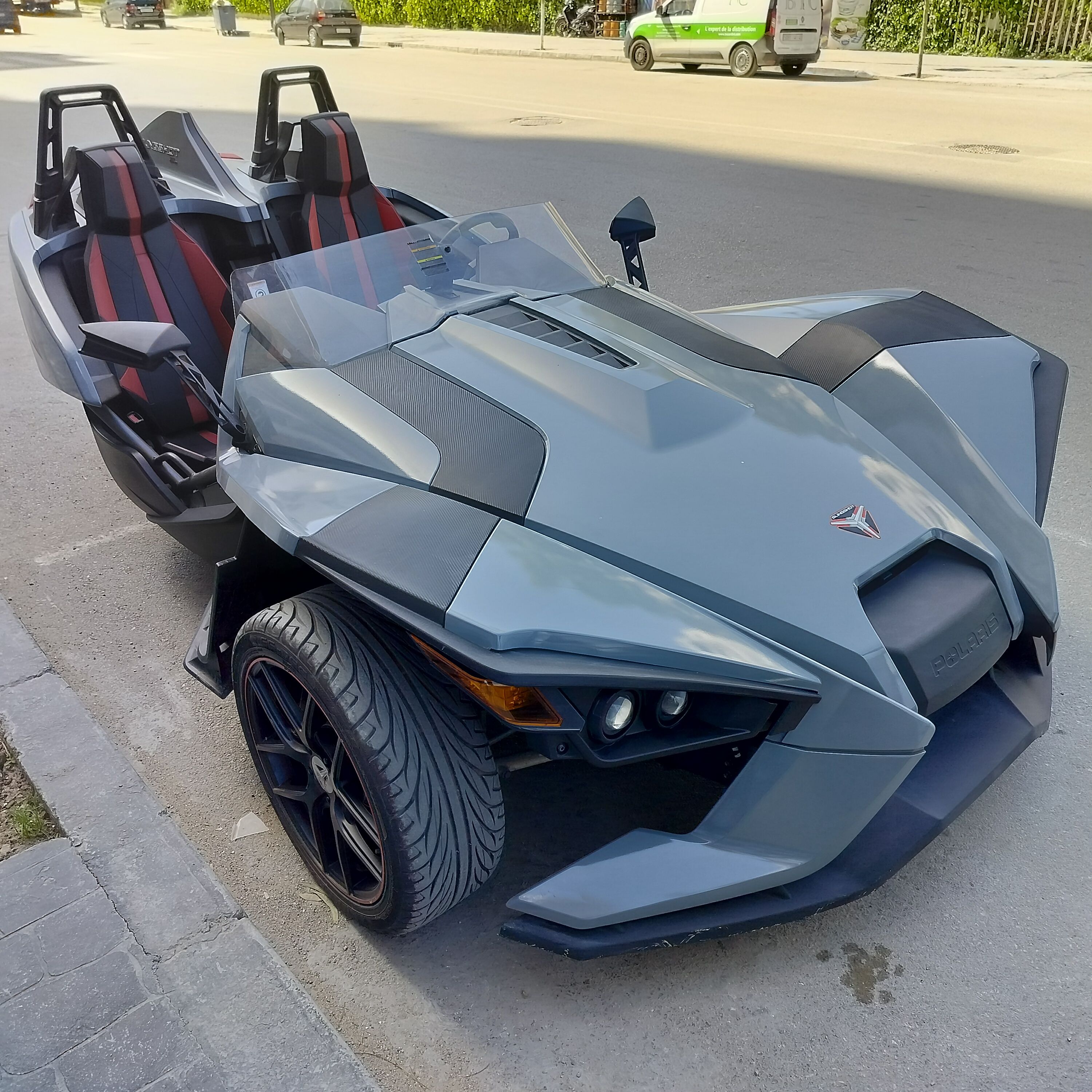 Modèle de voiture Polaris Slingshort
