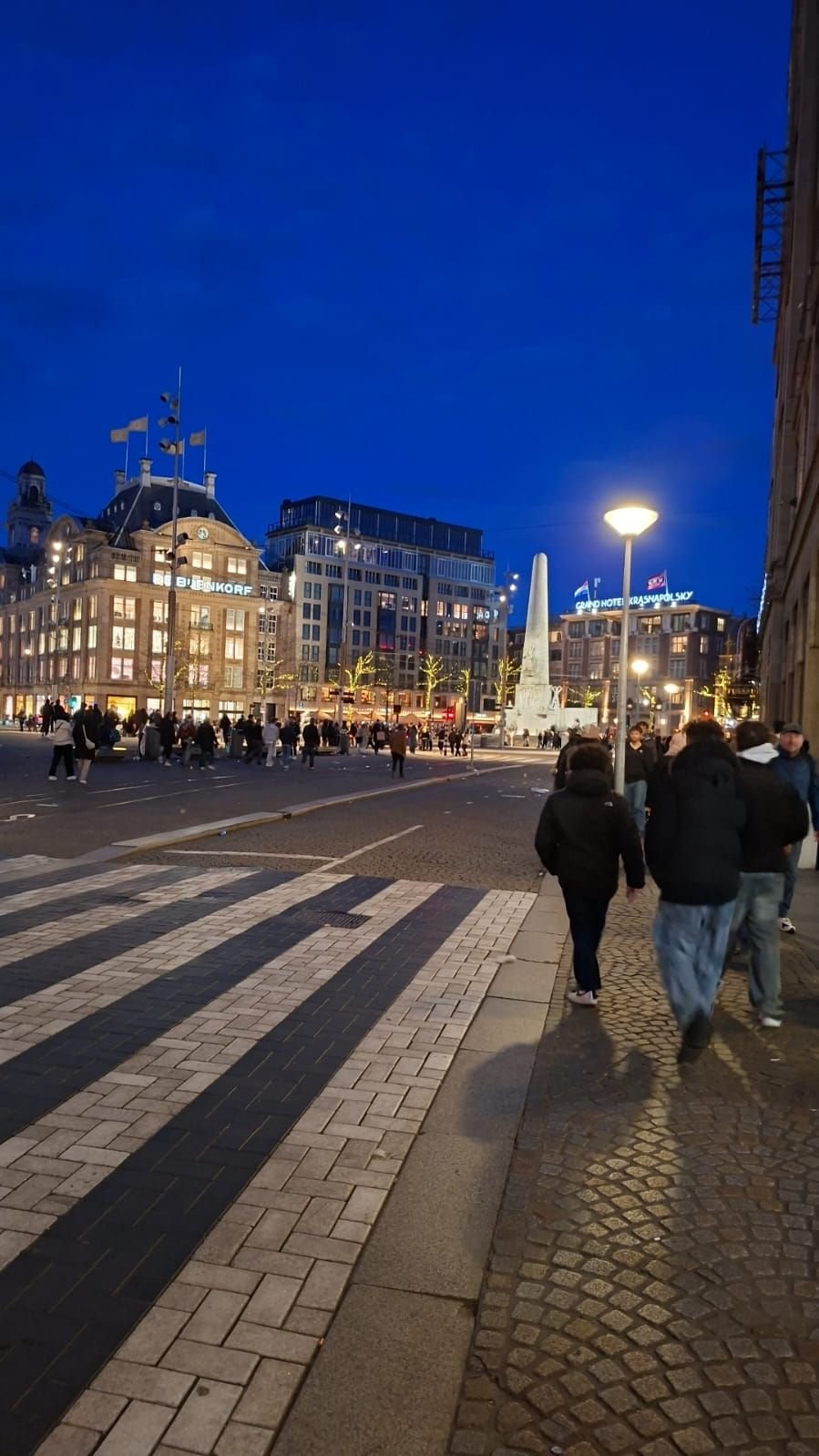 Place du Dam à Amsterdam, aux Pays-Bas, photo gratuite