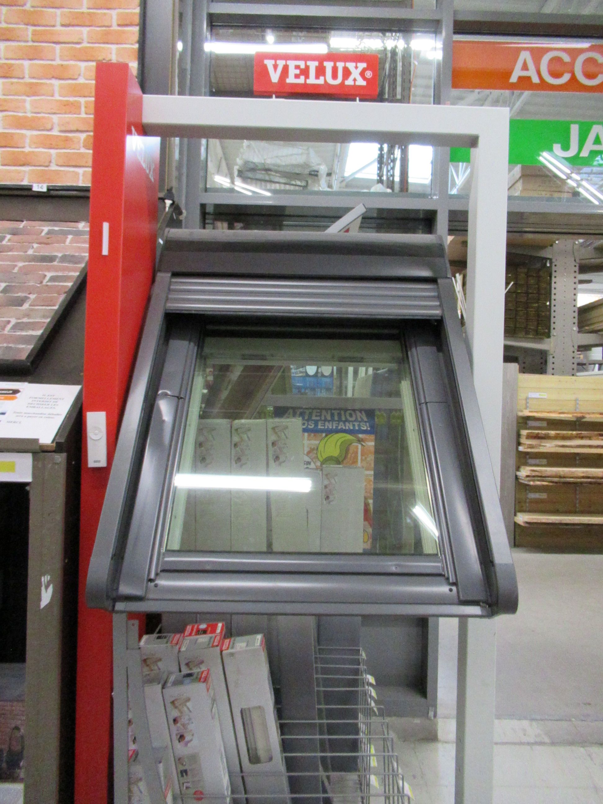 Cadres de fenêtres de toit VELUX