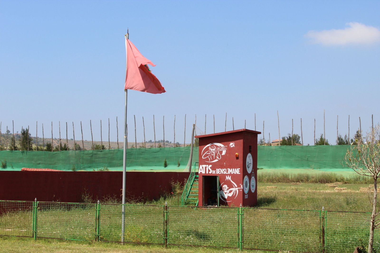 Stand de tir sportif situé à Benslimane, au Maroc, photo gratuite
