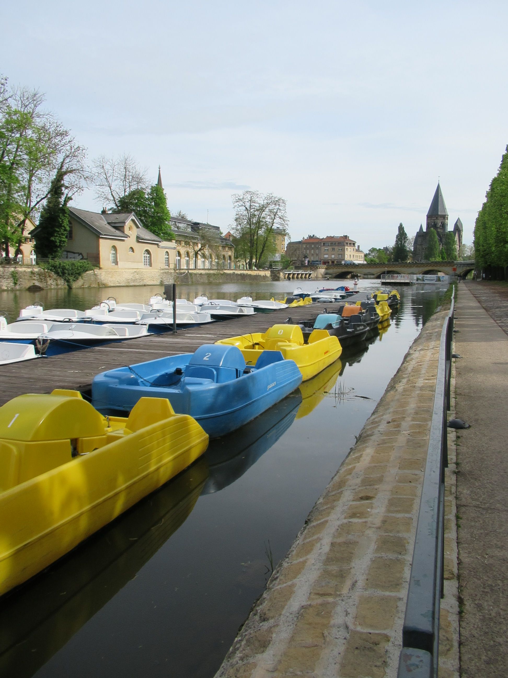 Bateaux électrique et pédalos de promenade