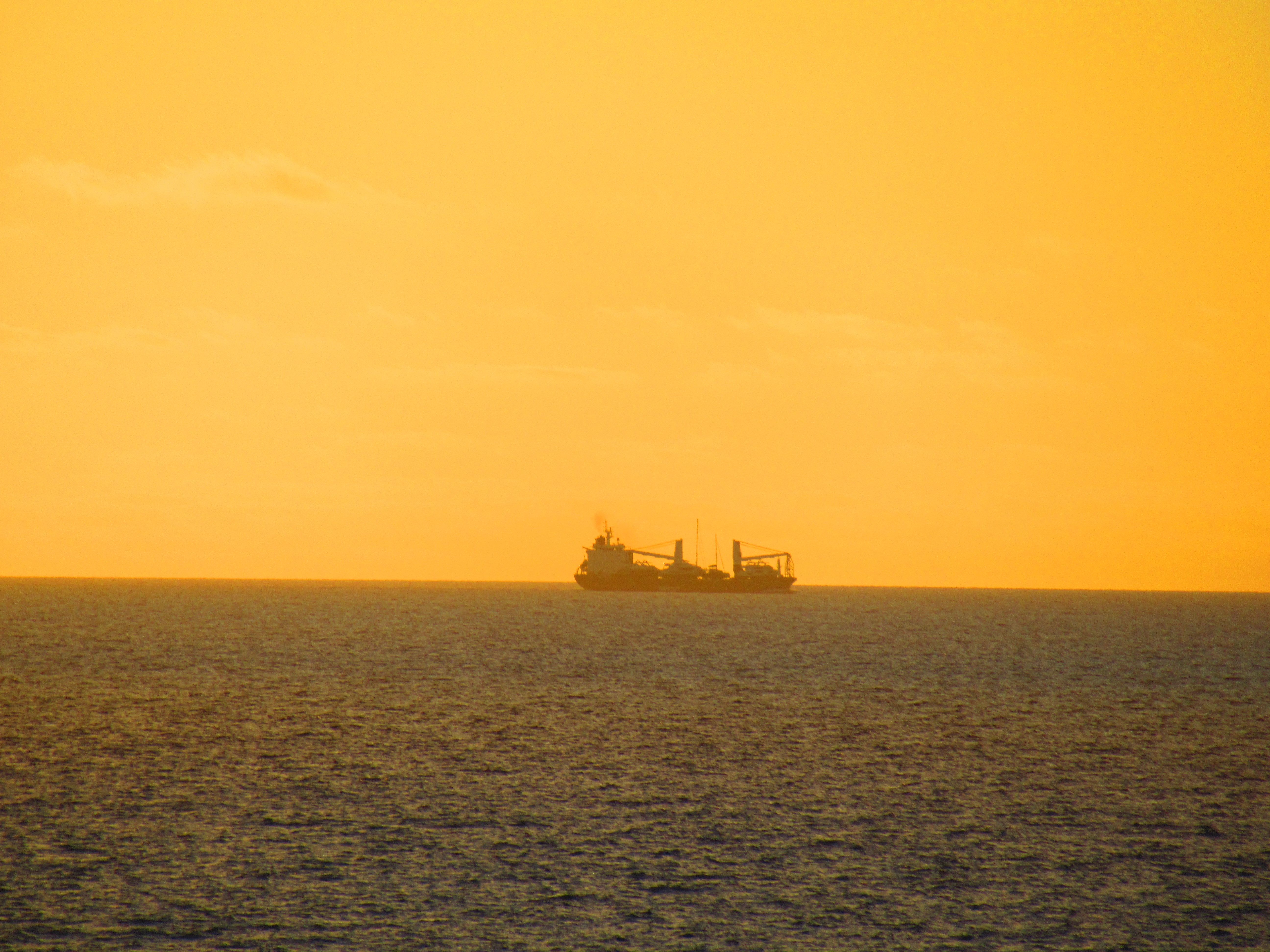 Bateau coucher de soleil