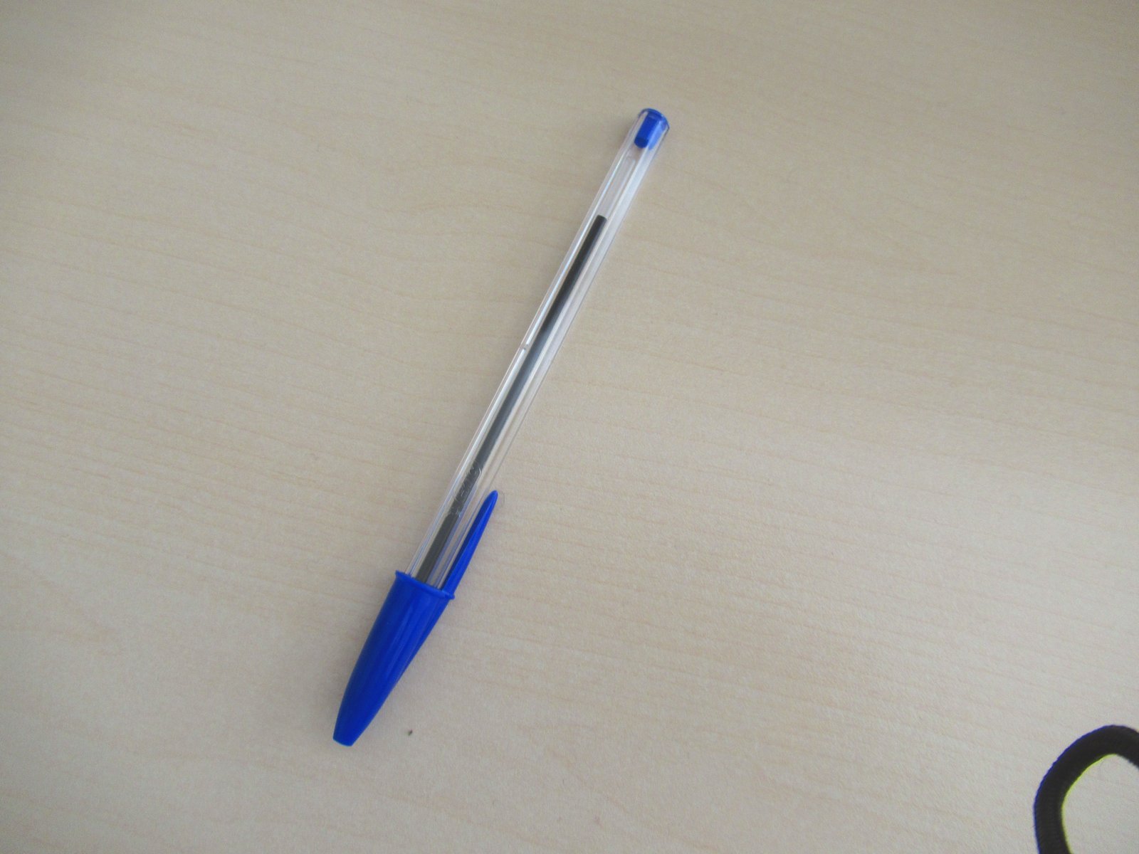 Stylo à bille BIC bleu