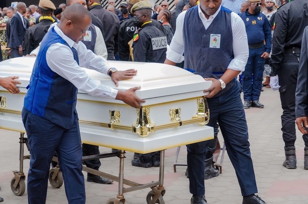 Levée de corps photo gratuite