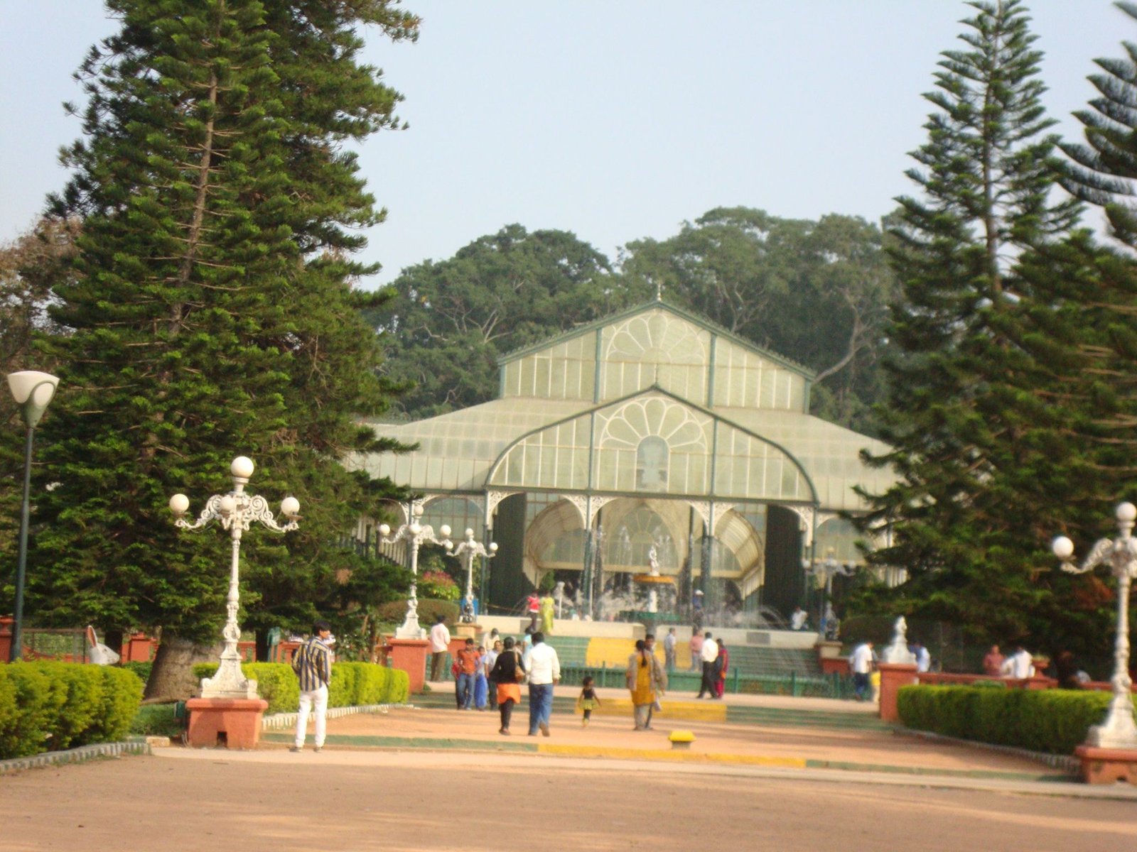 Lal Bagh, jardin botanique historique situé à Bangalore, en Inde, structure en verre, photo gratuite