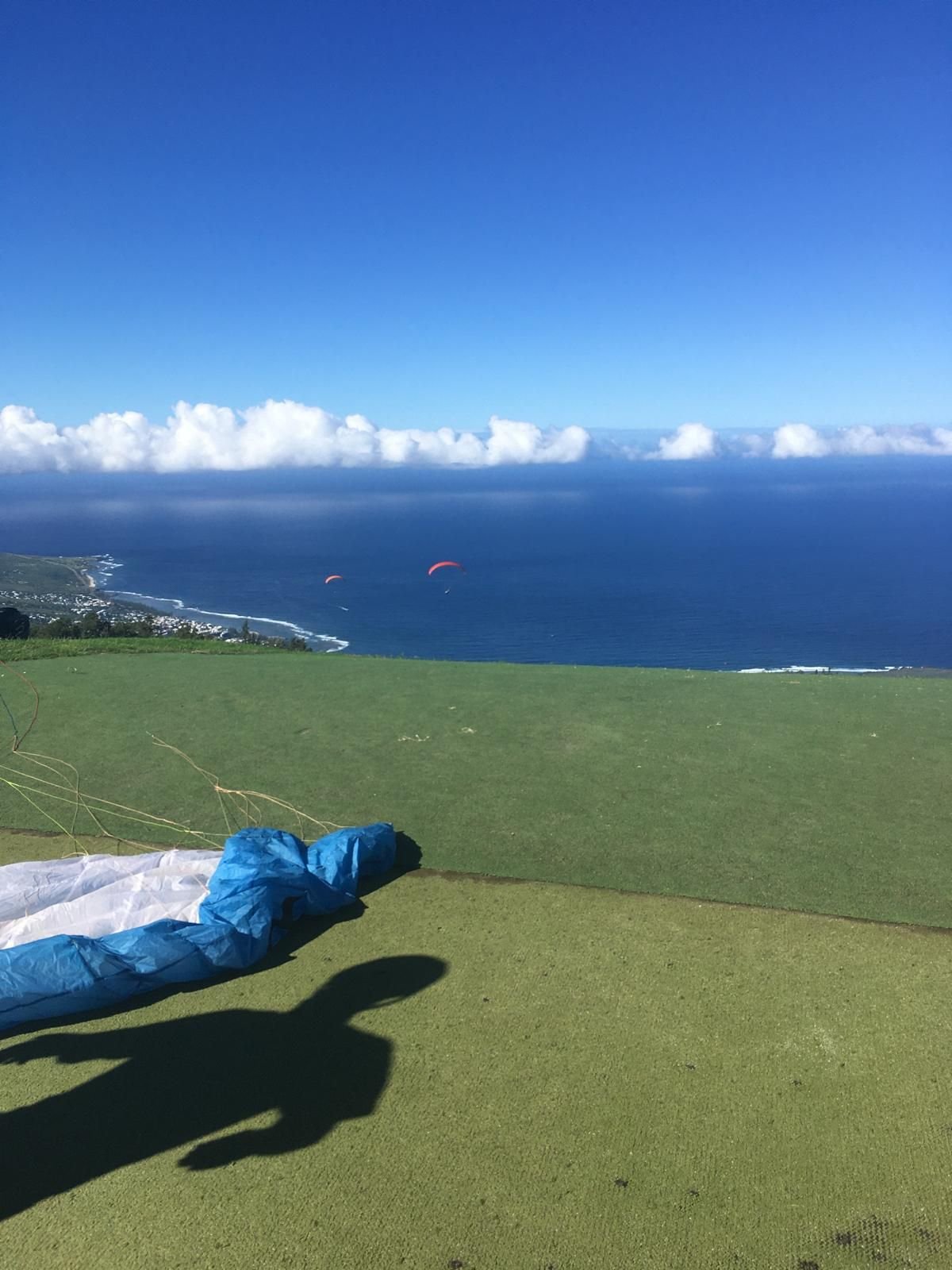Séance de parapente sur l'île de La Réunion, photo gratuite