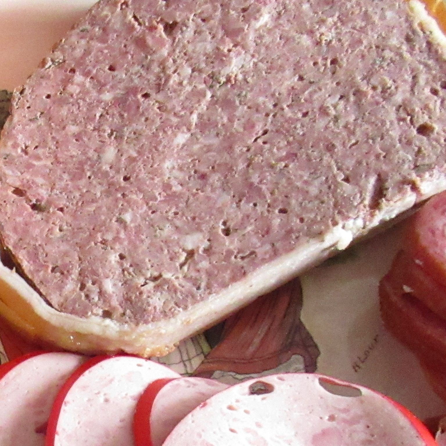 Charcuterie : tranche de pâté de campagne