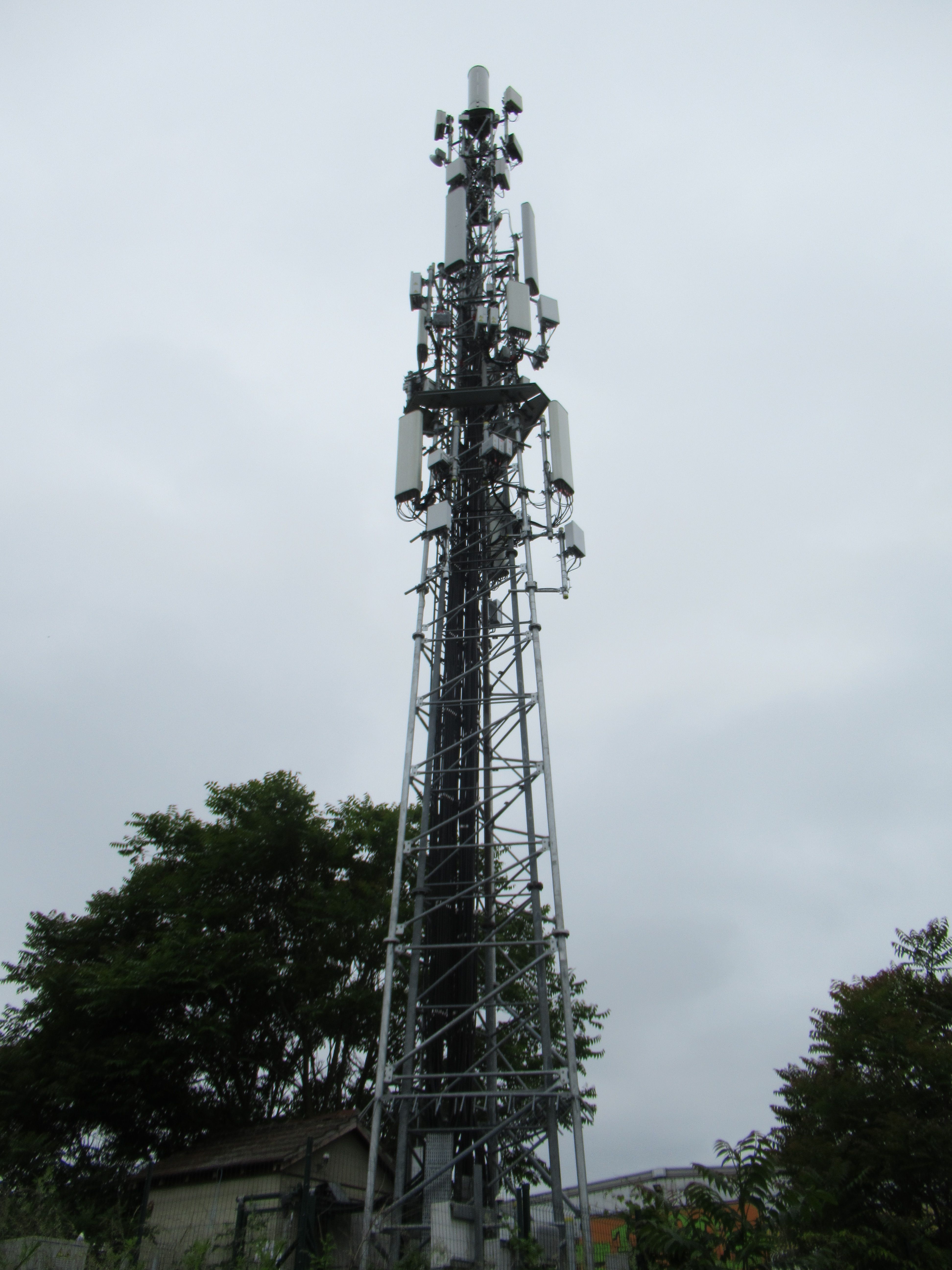 Tour pour antenne relais