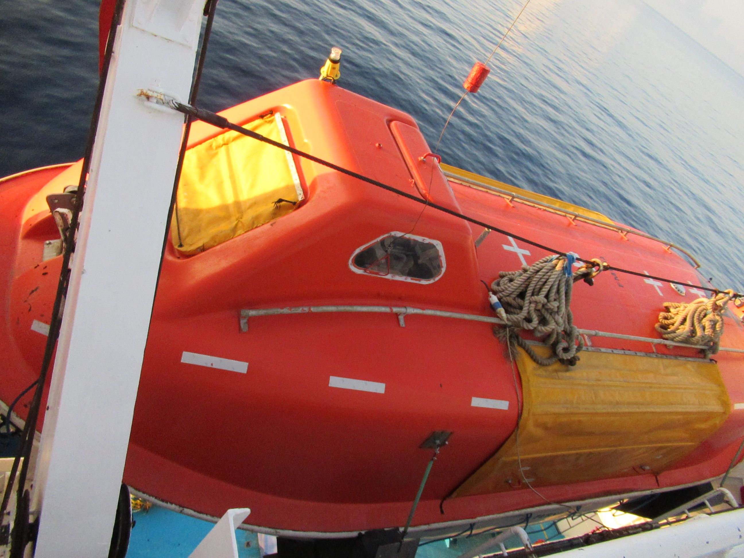 Canot de sauvetage - Rettungsboot