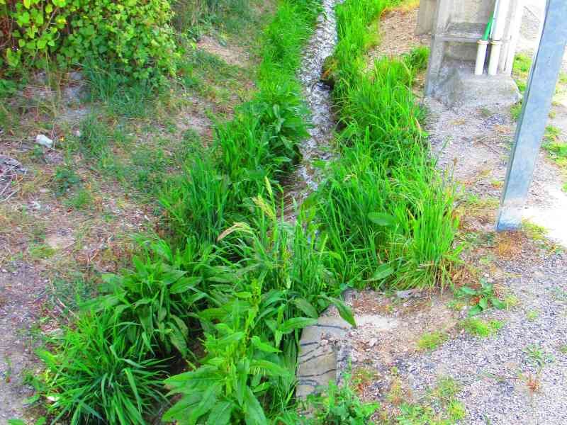 Canal d'irrigation en Provence