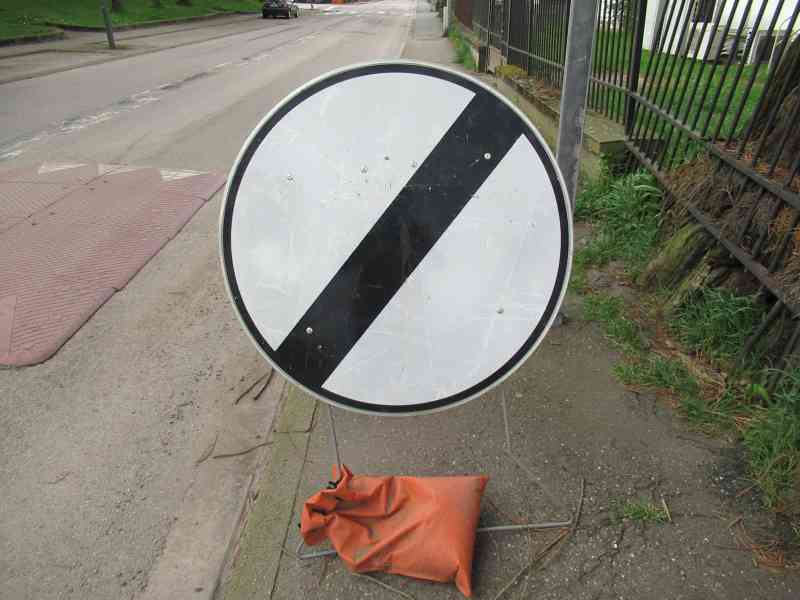 Panneau de fin d'interdiction de chantier