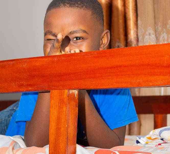 Jeu de cache-cache photo gratuite