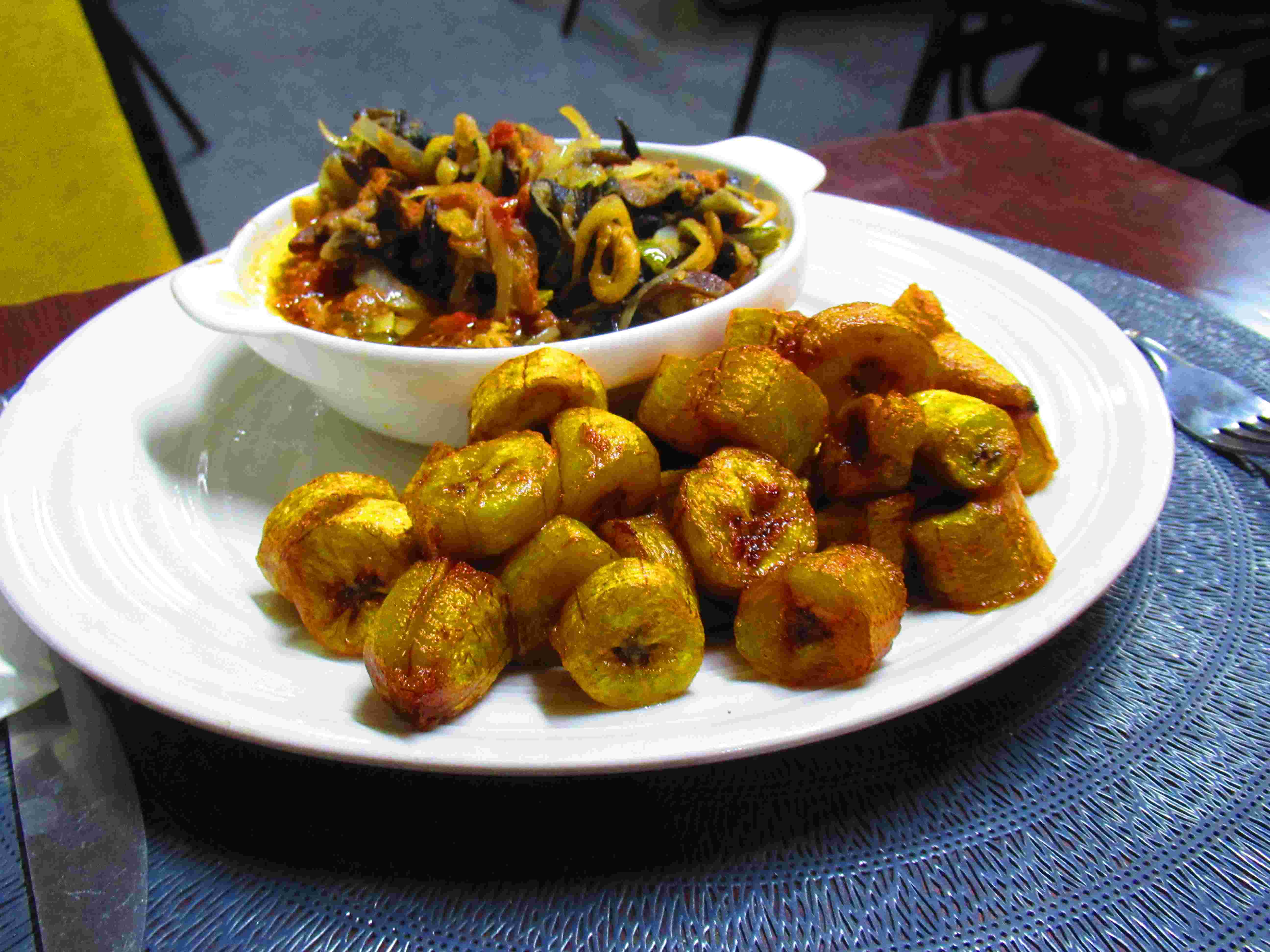 Escargots aux légumes avec bananes plantin