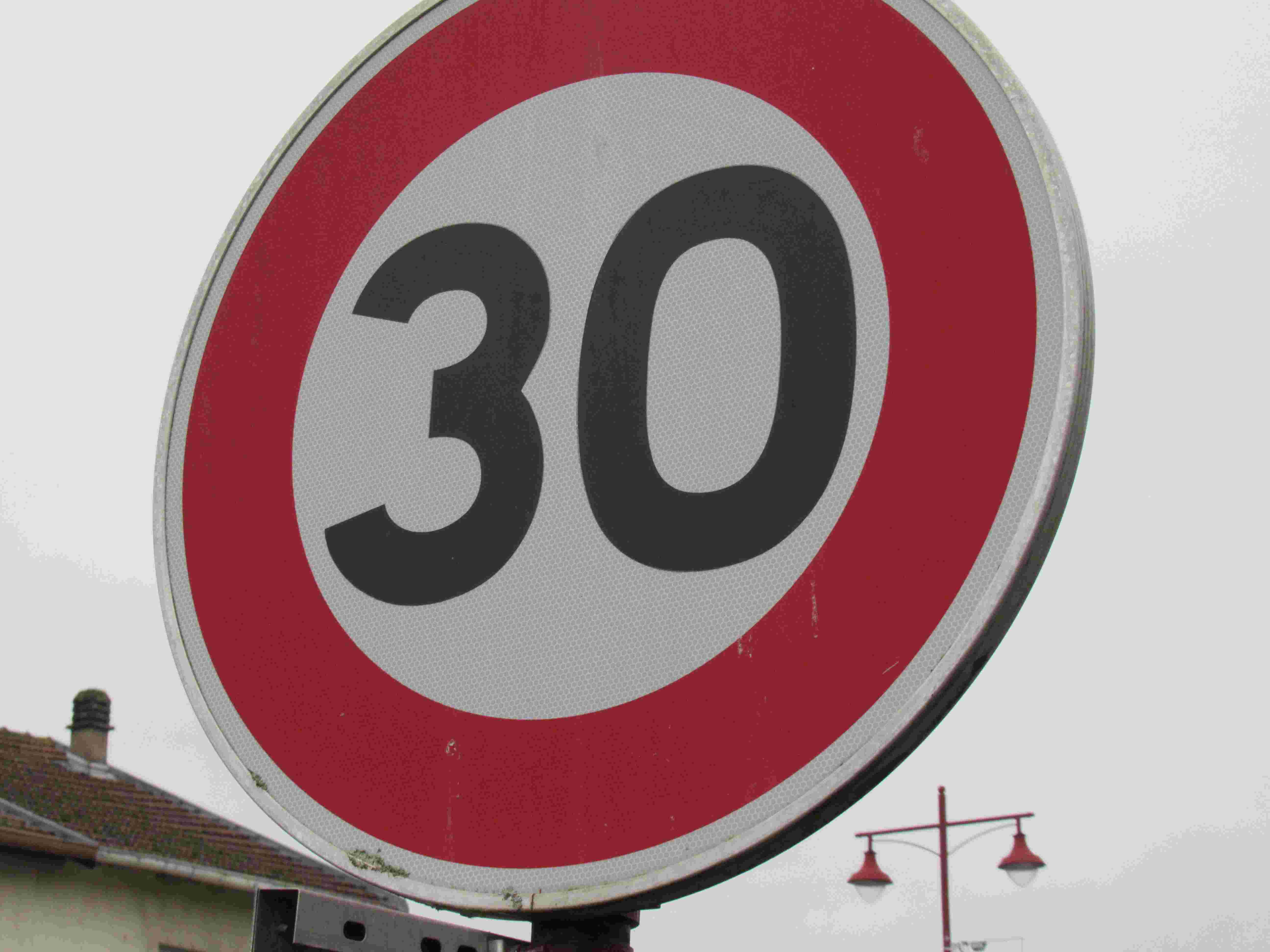 Limitation de vitesse à 30