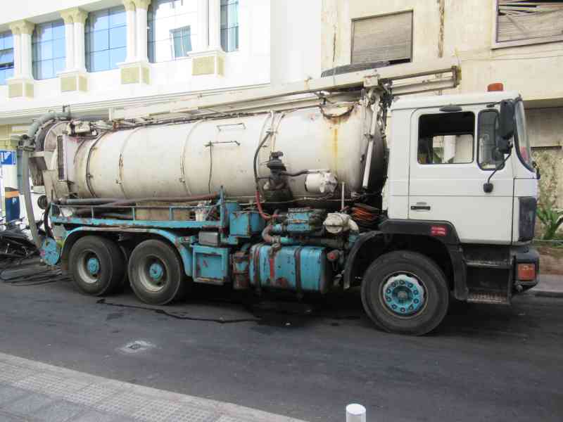 Camion citerne semi remorque blanc photo gratuite - Semi-reboque de camião cisterna branco Foto grátis