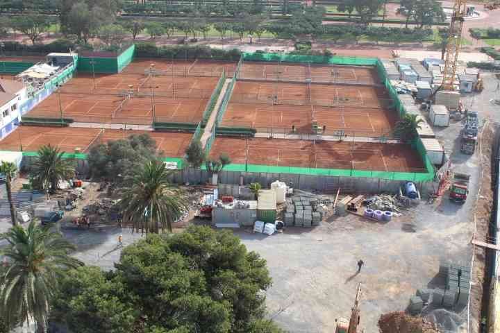 Un chantier de terrains de tennis photo gratuite