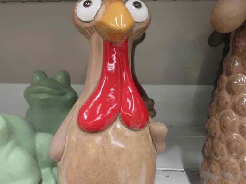 Figurine d'un poulet, photo gratuite