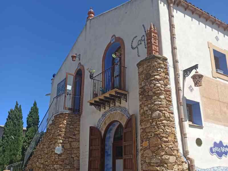 Une maison Borgo Parrini en Sicile photo gratuite