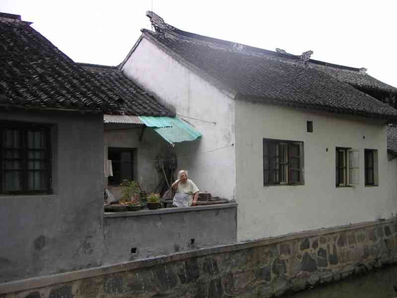 Maison au bord du lac, Chine, Asie photo gratuite
