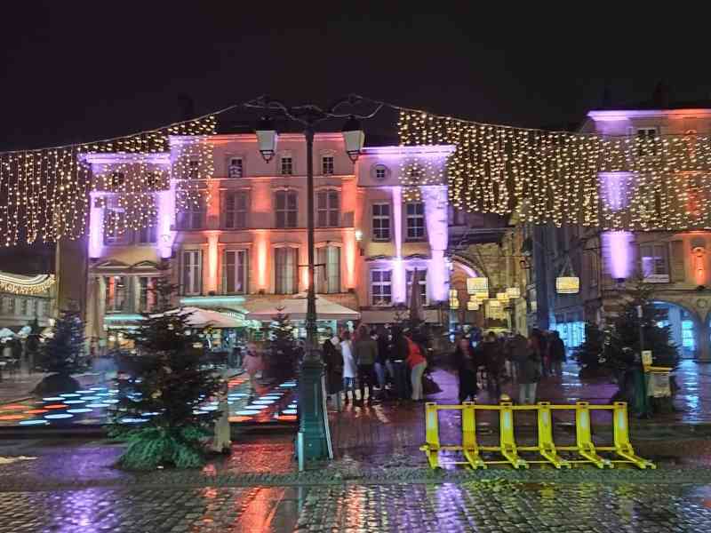 Place des Vosges à Epinal