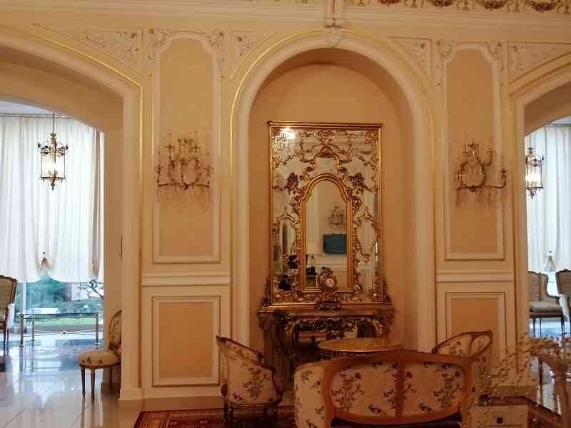 Intérieur du Grand Hôtel Continental de Bucarest en Roumanie